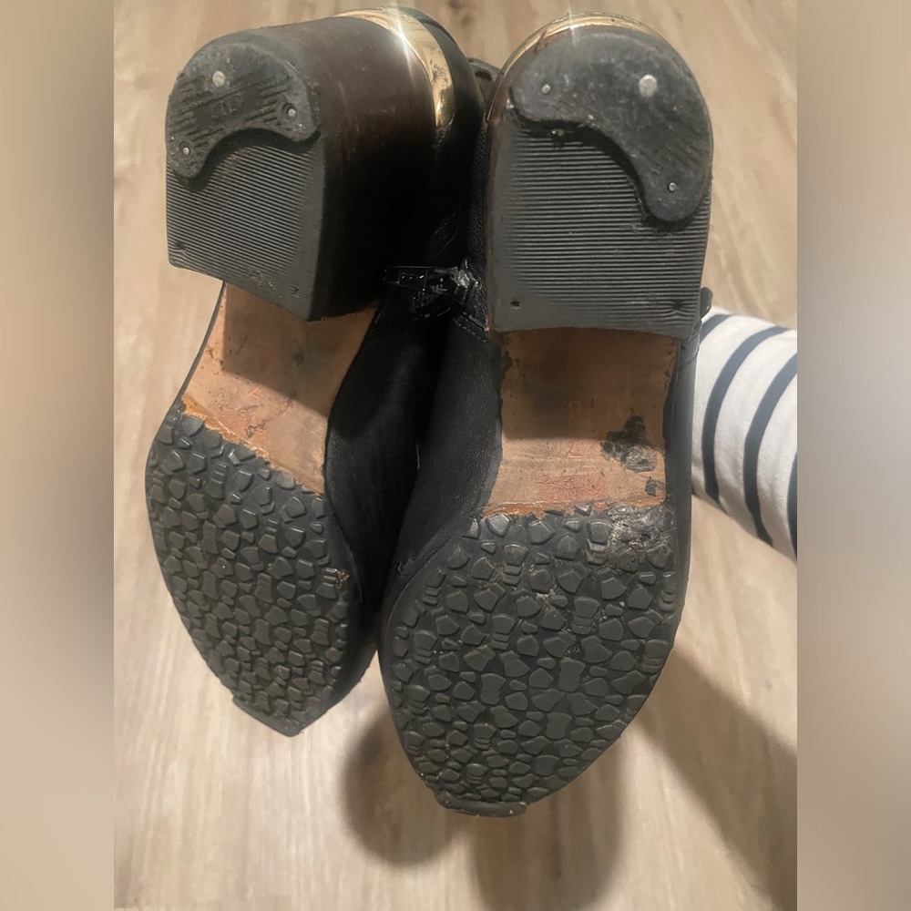 COACH-Black Leather Ankle Booties with gold Coach logo - Picture 6 of 7
